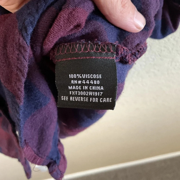 Tinsel Womens Plaid Long Sleeve‎ Button Down Top Size Medium - Picture 4 of 6